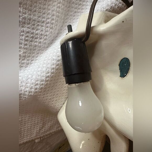 Royal Fleet double swan Princess Tv Lamp - Picture 8 of 8